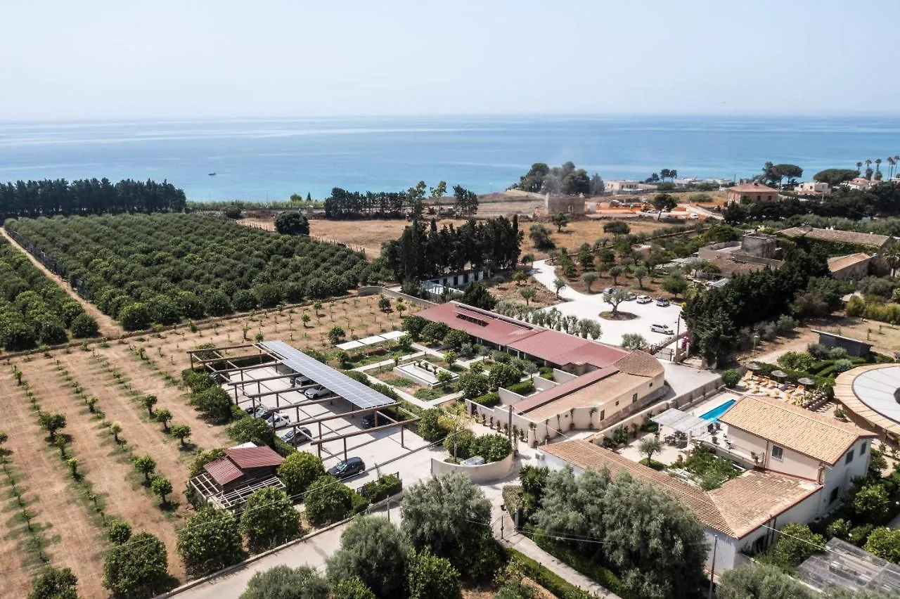 נוטו Villa Felicia מלון