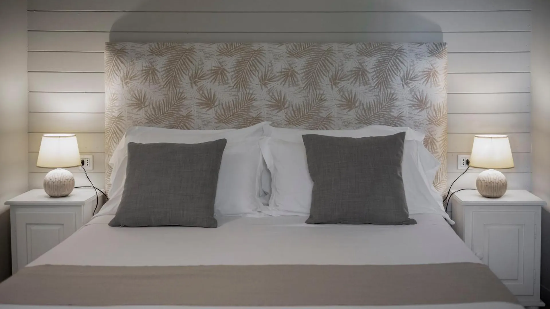 Villa Felicia Noto Hotel