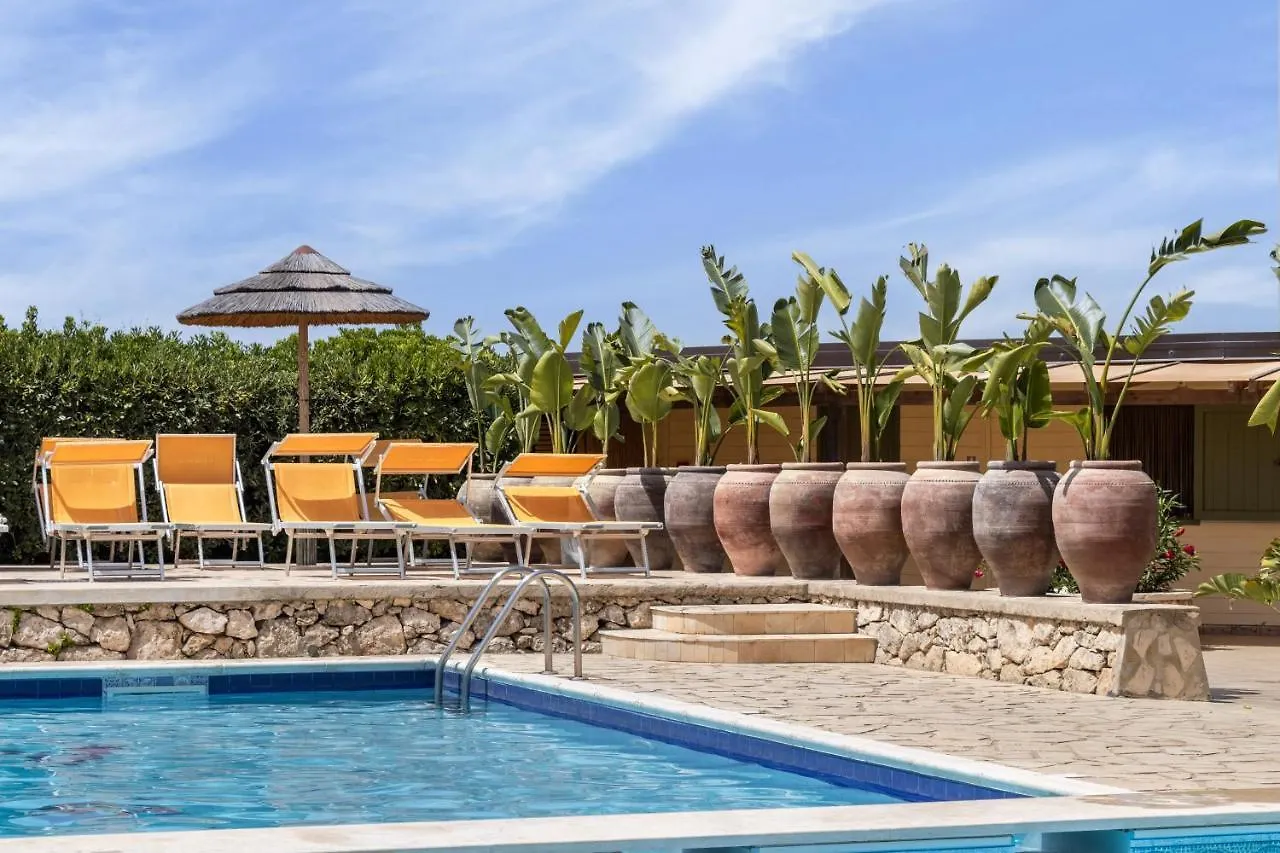 Villa Felicia Noto 3*,