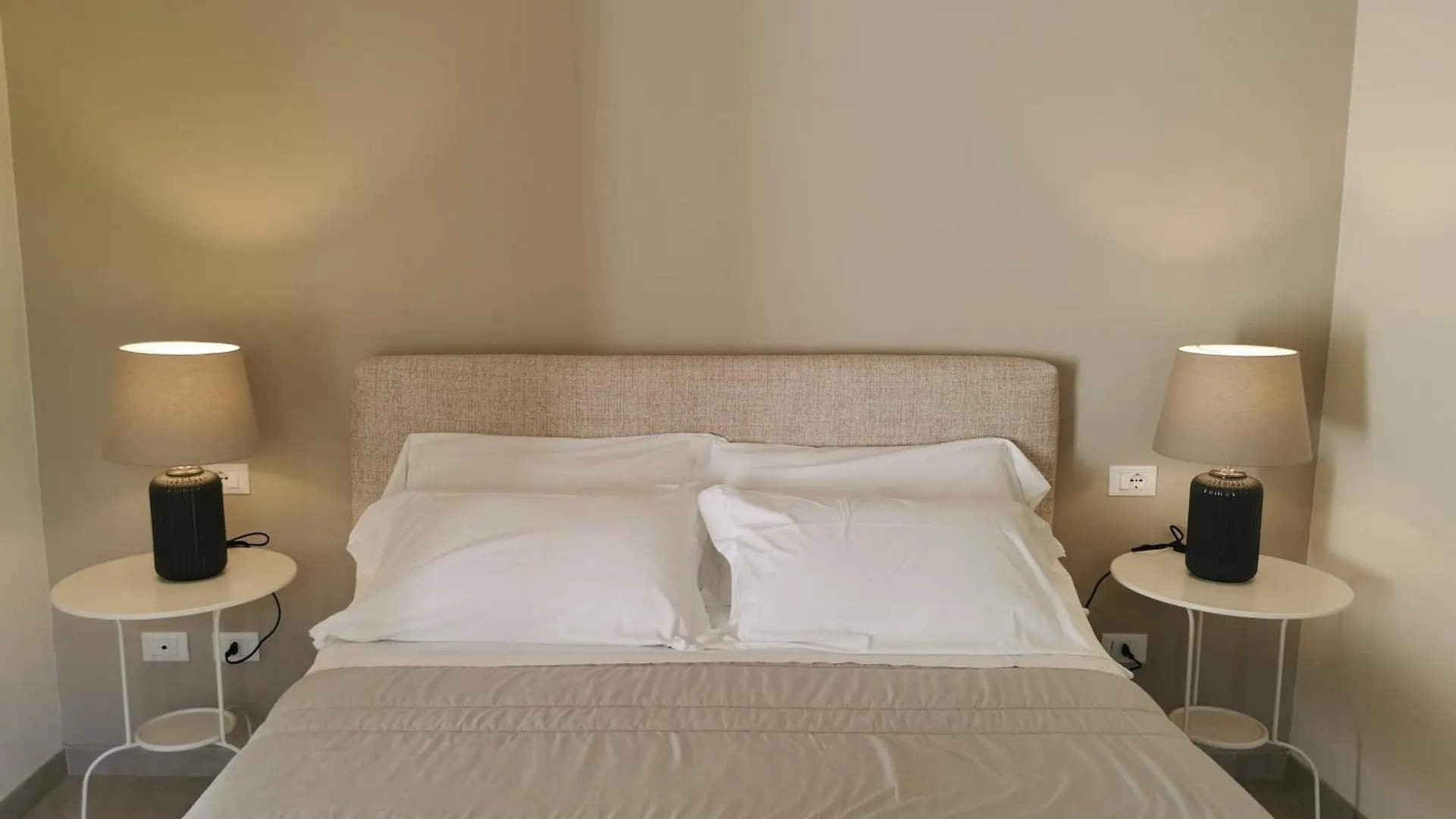 Villa Felicia Noto Hotel